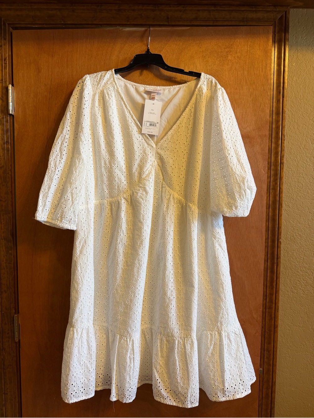 Isabel White Maternity Dress XXL NWT (White Eyelet V-Neck Tiered Dress)